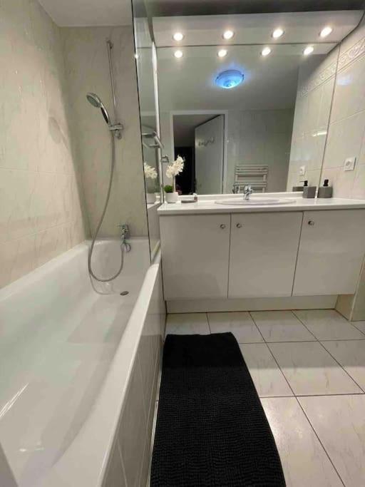 Magnifique Duplex 45 M2 Aux Portes De Paris Metro Barbara A 30Mn Expo Porte De Versailles Montrouge Zewnętrze zdjęcie