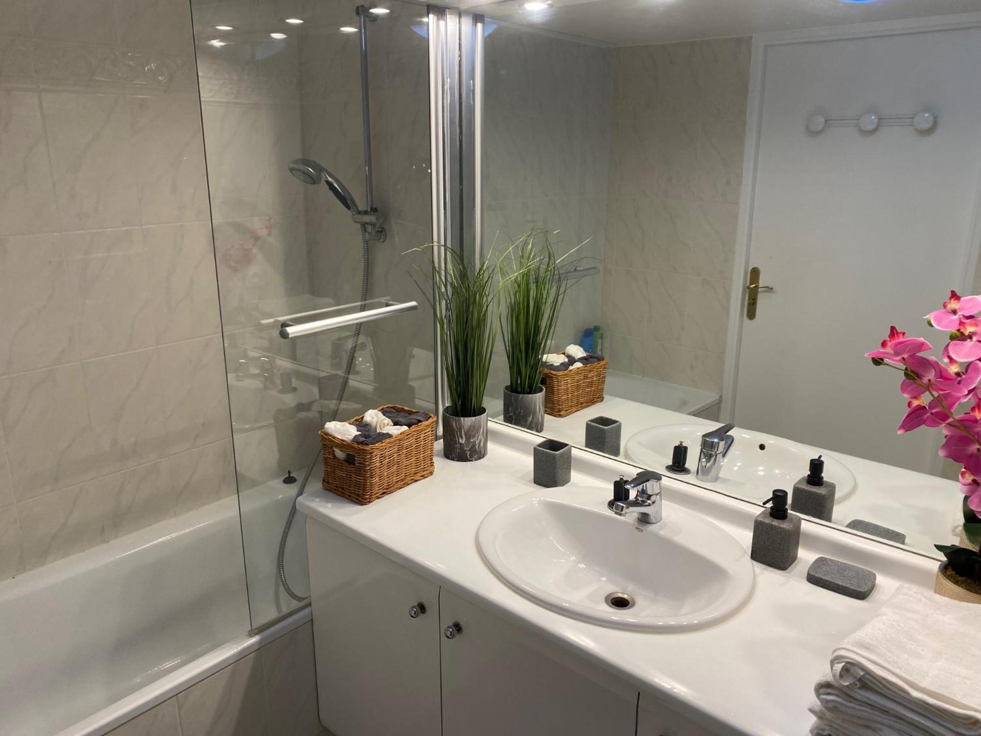 Magnifique Duplex 45 M2 Aux Portes De Paris Metro Barbara A 30Mn Expo Porte De Versailles Montrouge Zewnętrze zdjęcie